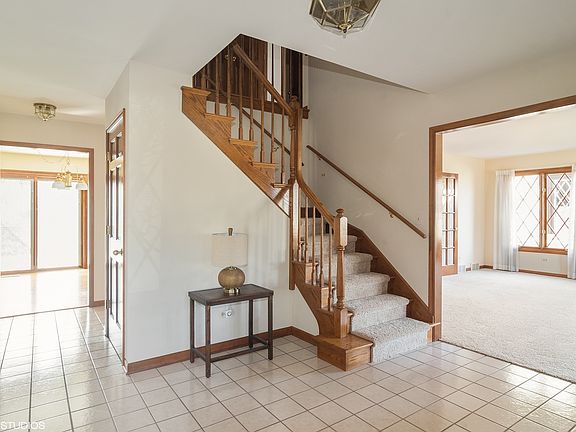 3rd image of 5814 N Corona Dr