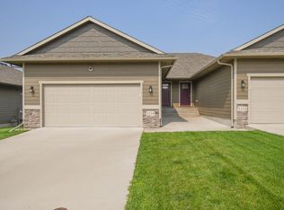 1114 N Brennan Ct, Sioux Falls, SD 57110
