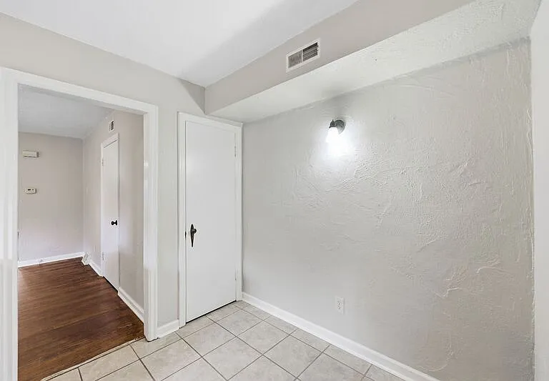 1048 Berkeley Rd #B — Photo 9