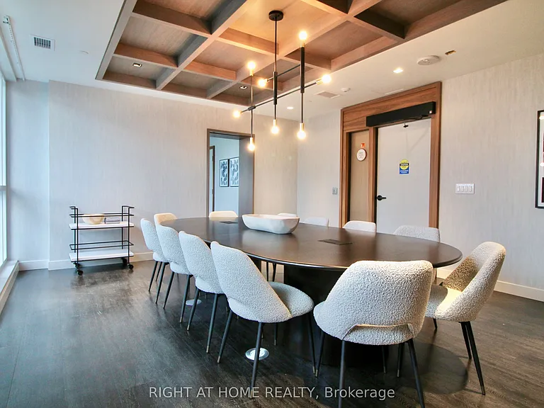 560 Rideau St #1006 — Photo 20