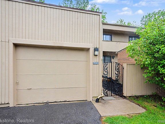 2nd image of 7440 Azalea Ct