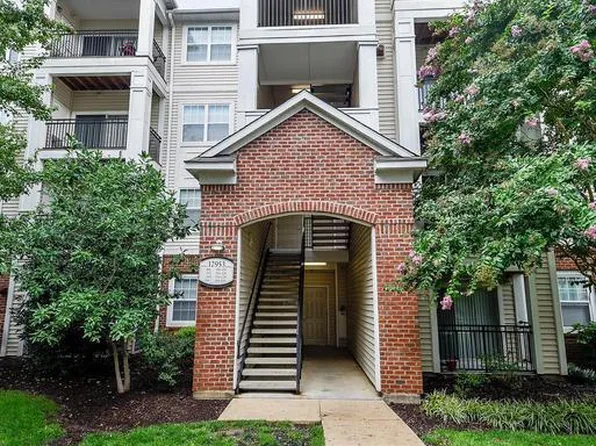 12957 Centre Park Cir APT 202, Herndon, VA 20171