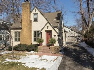 24 Rustic Ldg E, Minneapolis, MN 55419