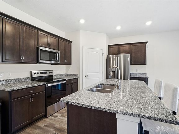 2nd image of 3292 Shadow Ridge Ct