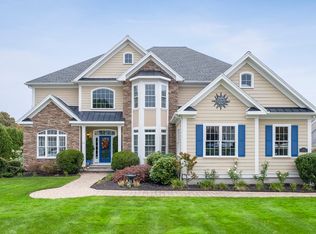 19 Langdon Rd, Norwood, MA 02062