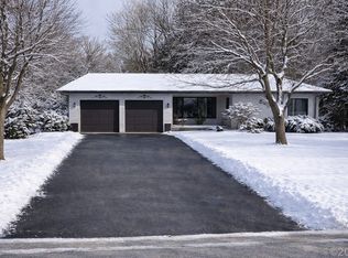 58 Parkview Hts #B, Quinte West, ON K8V5L7