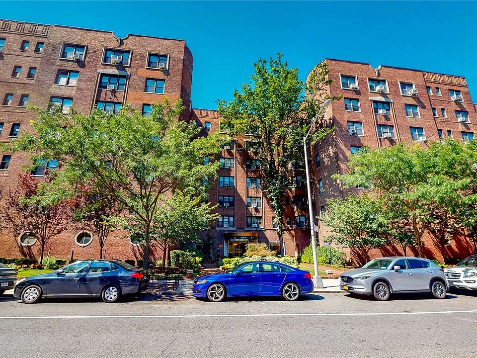 6910 Yellowstone Blvd Forest Hills, NY, 11375 Apartments for Rent