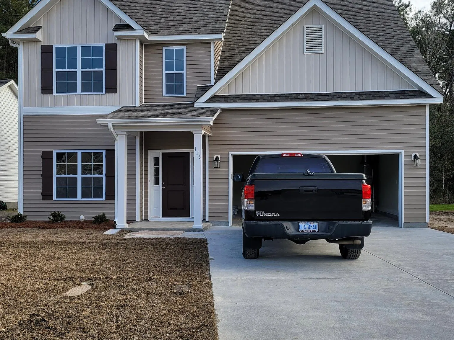 4 bed, 2221 sqft, $2,000 — Photo 1
