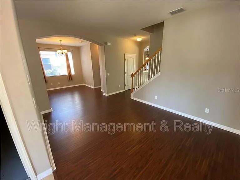 7843 Foxgrove Dr — Photo 8