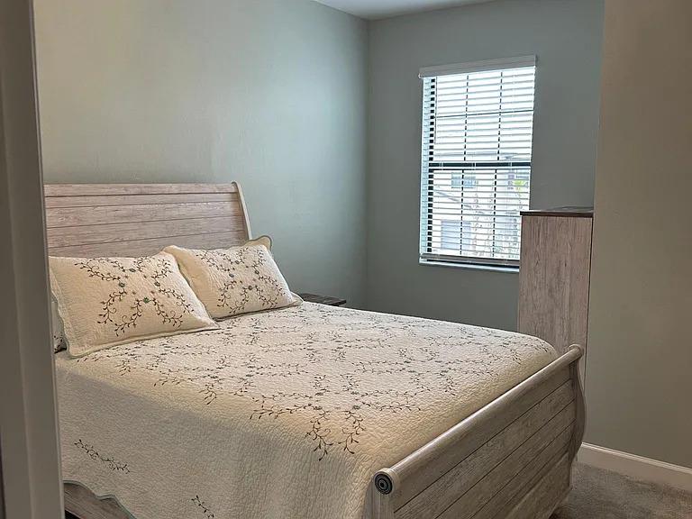 Guest bedroom 1