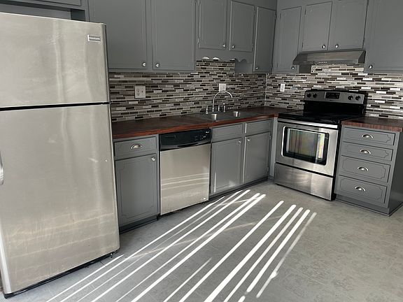 5th image of 1608 Windsong Ct