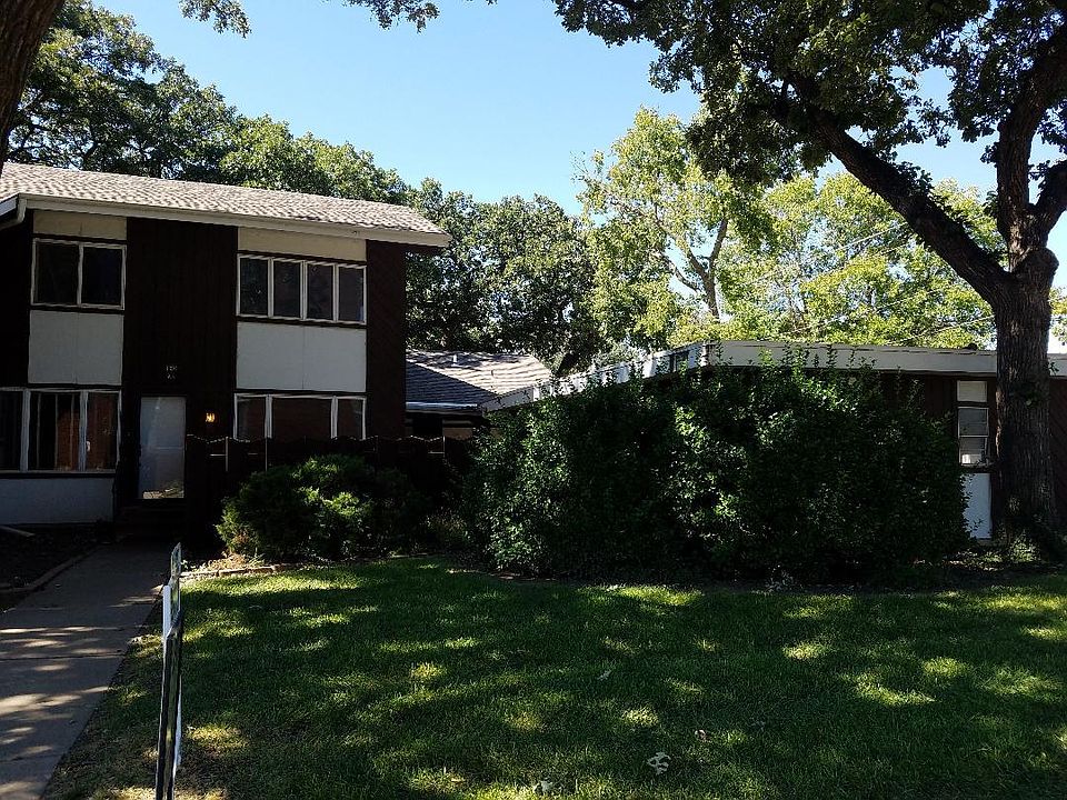 1st image of 124 S Oakdale Ave #A2