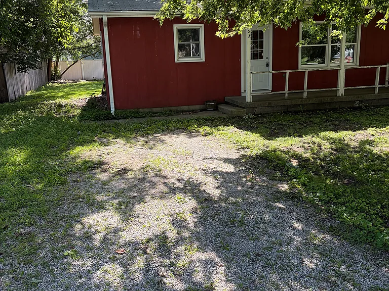 5 Glendale Dr #A — Photo 3