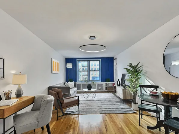 25 West 13th Street image 1 of 12