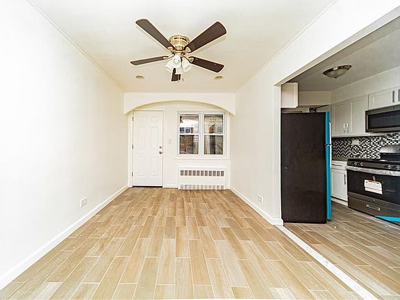 4th image of 5525 Avenue T