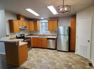 11043 12th Ave SW, Seattle, WA 98146