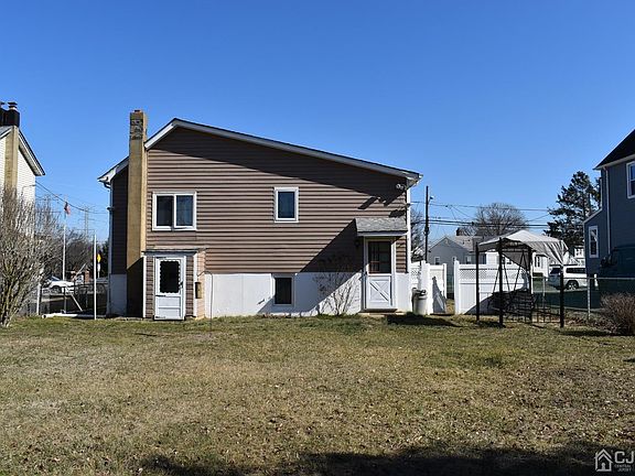 2nd image of 326 N Feltus St