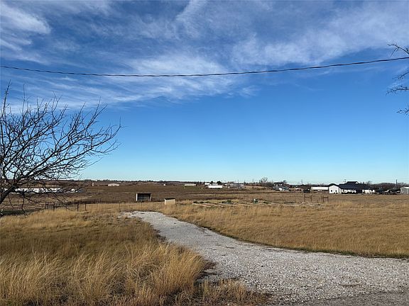 2nd image of 110 County Road 4511