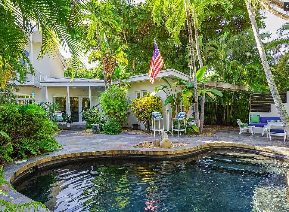 Private pool
