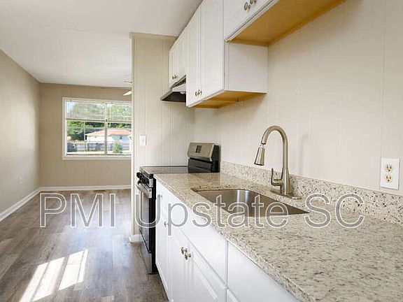 2nd image of 700 Brook St APT 4