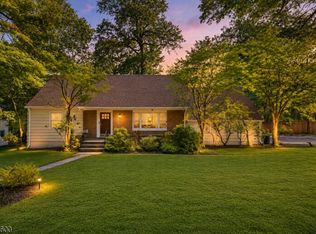 400 Hobart Ave, Short Hills, NJ 07078