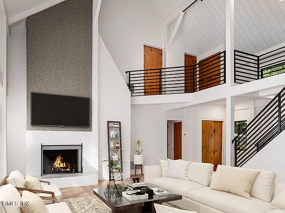 5th image of 10 Tomahawk Ln