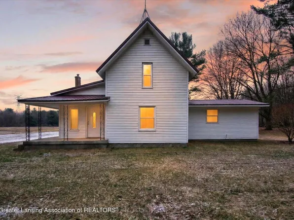 5941 S Mount Hope Rd, Carson City, MI 48811