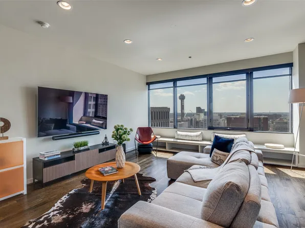 1200 Main St APT 1704, Dallas, TX 75202