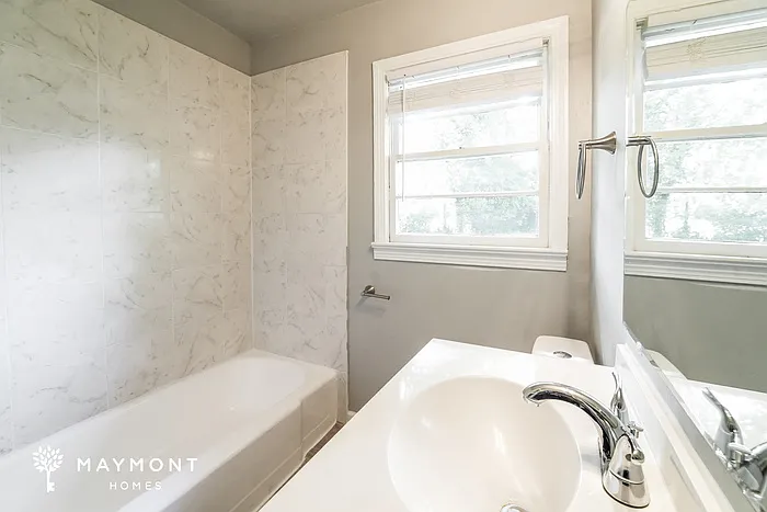 933 Clay Rd SW — Photo 10