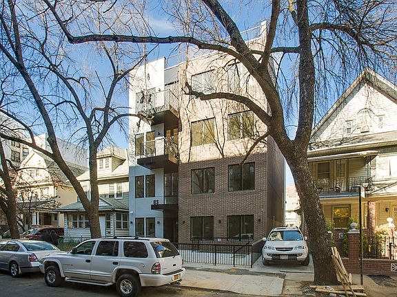 4th image of 83 Winthrop St #3CCC