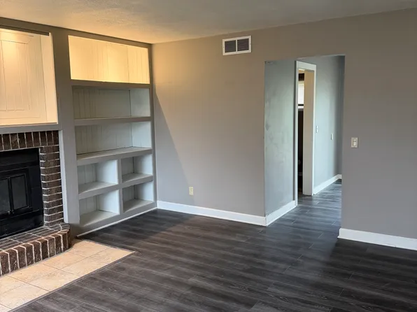 4206 Arlene Dr, Lansing, MI 48917