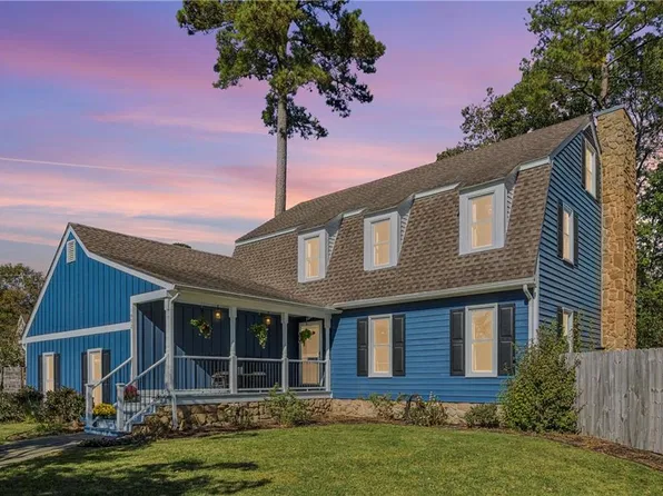 1952 Windy Leaf Ct, Virginia Beach, VA 23456