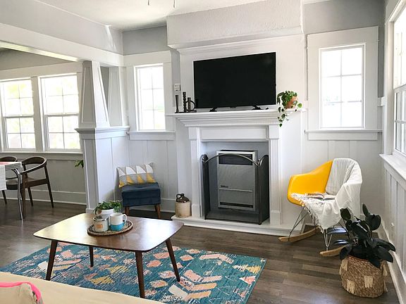 3rd image of 3205 Gleason Ave #3205