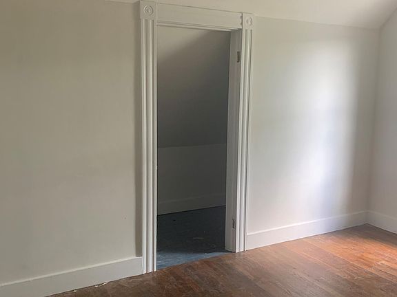 1st bedroom