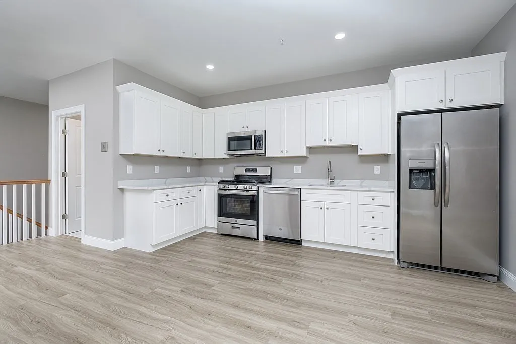 2 bed, 1.5 bath, 1026 sqft, $3,100 — Photo 1