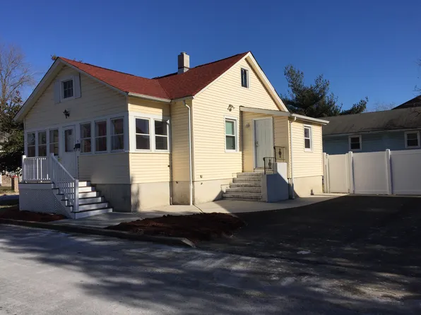 3 Emma St, Jamesburg, NJ 08831