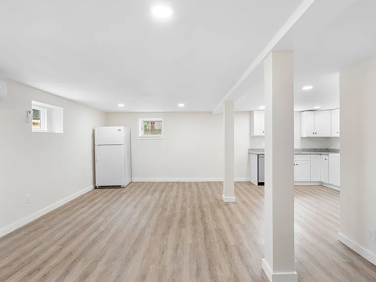 1036 Seymour Ave #A — Photo 25