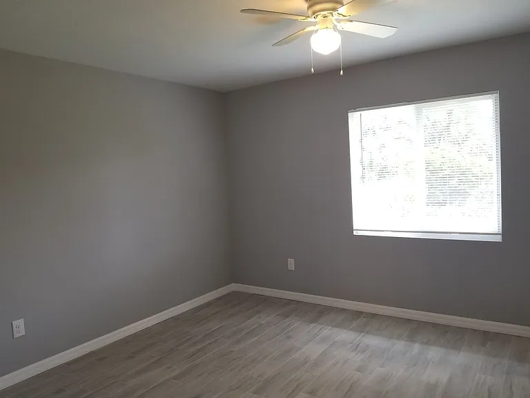 8527 Agate St — Photo 6