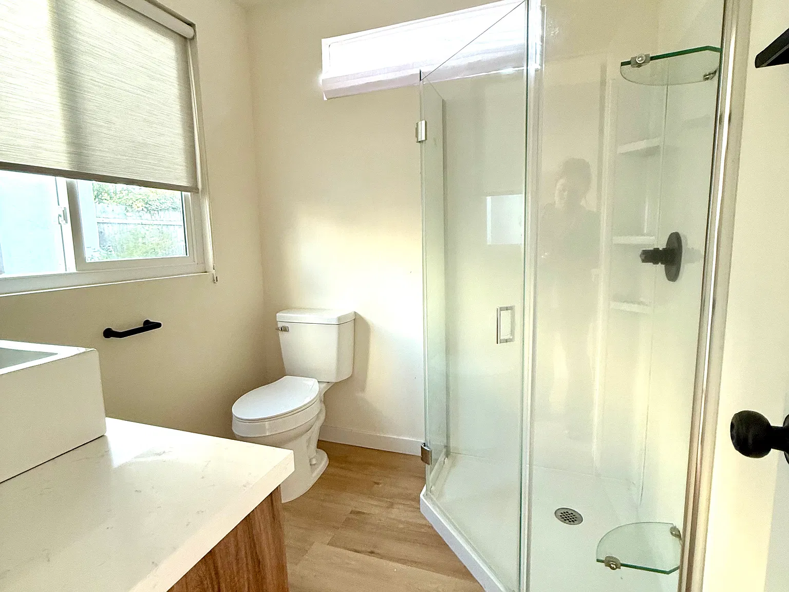 Studio, 300 sqft, $1,650 — Photo 3