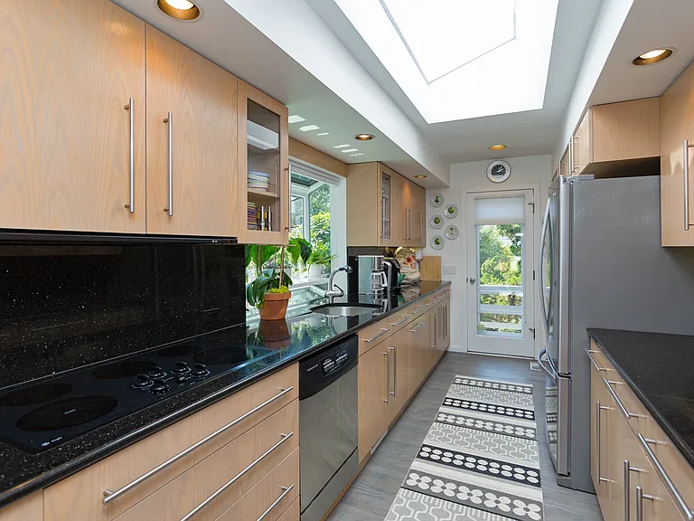 5 S Pond Rd — Photo 14