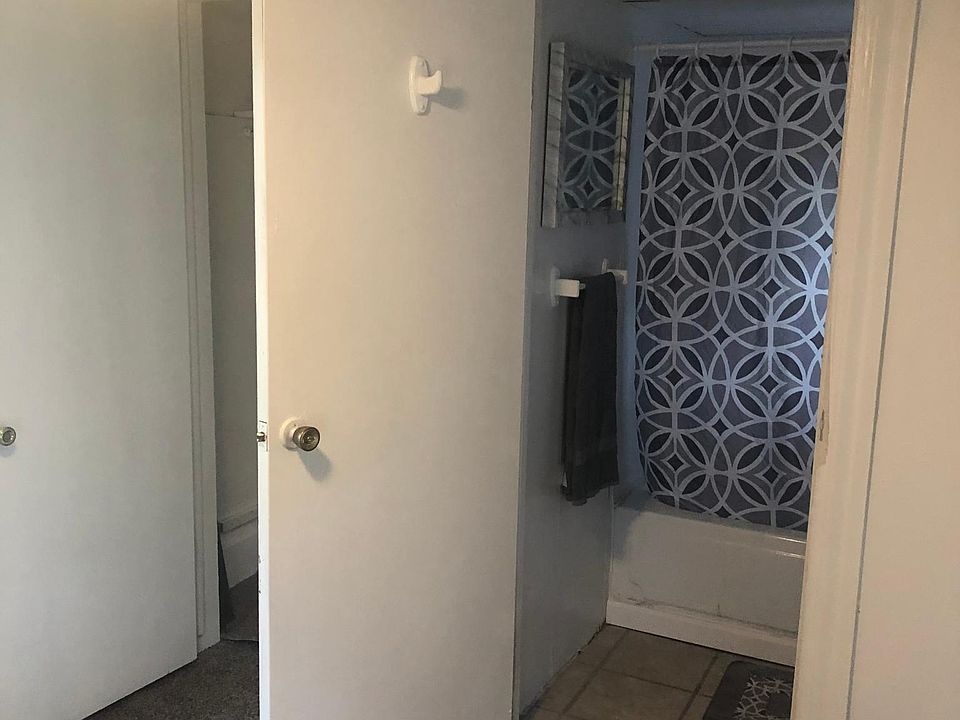 2nd image of 485 Fisher Hill St