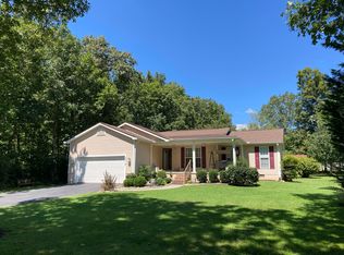 8218 Cherokee Trl, Crossville, TN 38572