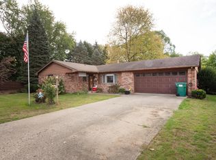 611 Valley Dr, Crawfordsville, IN