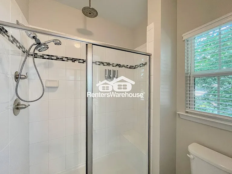 521 Charles Porteus Ln — Photo 24