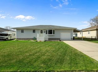 1821 28th St, Columbus, NE 68601