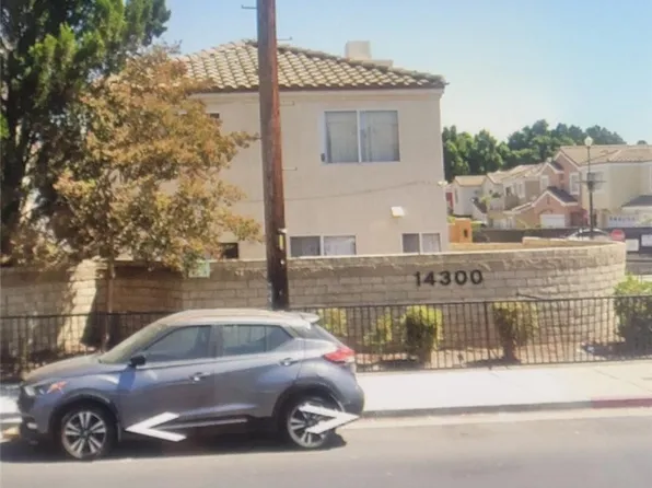14300 Terra Bella St Unit 12, Panorama City, CA 91402