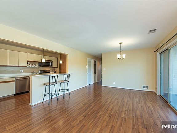 4th image of 50 Lindsley Road #53