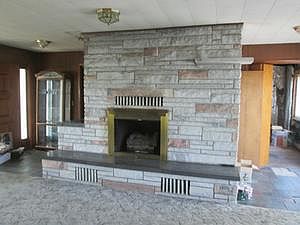 2nd image of 275 Nicol Rd