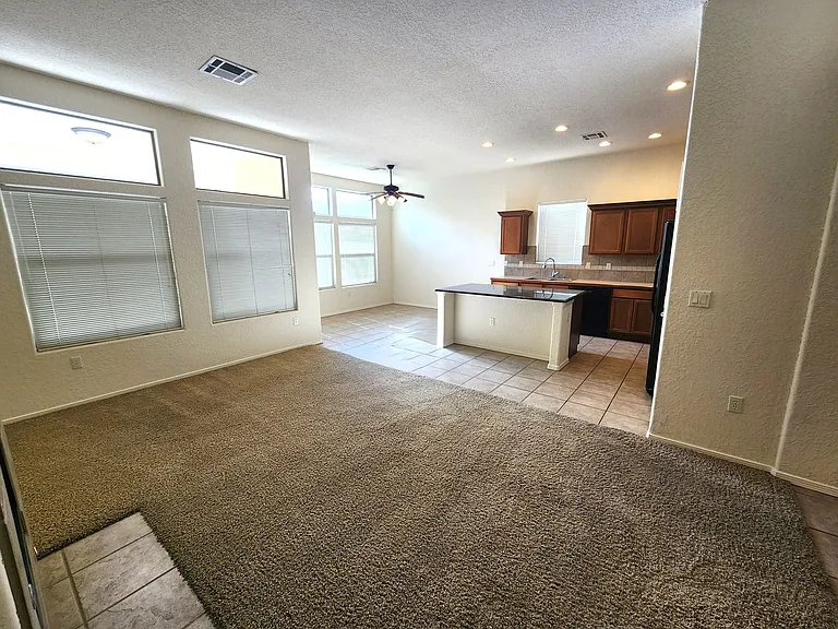 2409 Cortina Mnr — Photo 17