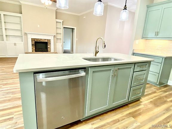 5th image of 471 Nixon Rd